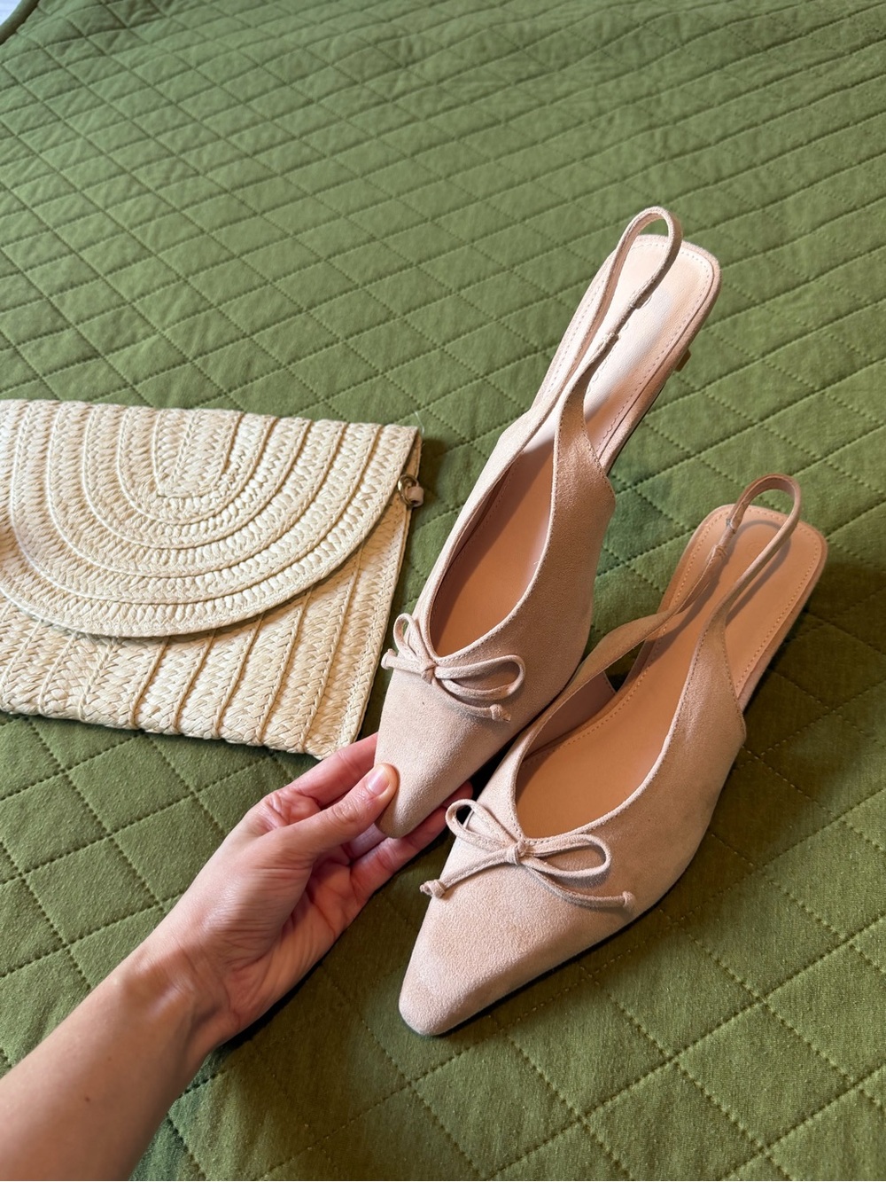 2 PCs Women’s Slingback Pointed-Toe Beige + Bag